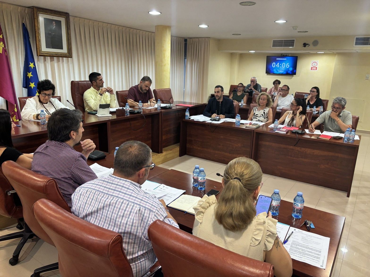 Sesión plenaria del Ayuntamiento de Águilas con los concejales en sus escaños